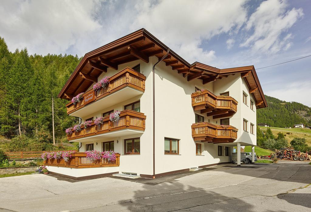 Appartement Gaestehaus Bergkristall Sölden Dış mekan fotoğraf